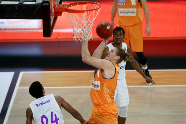 解雇科瓦奇 解雇科瓦奇