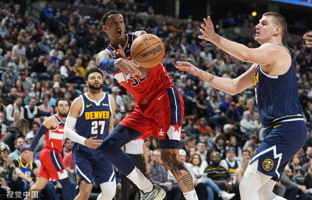 英超赛场上 英超赛场上